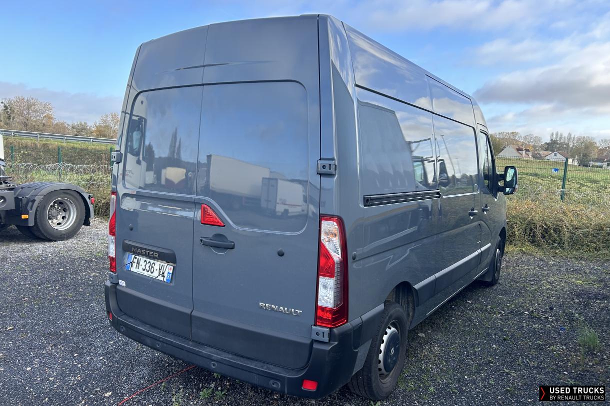 Renault Master
                                            135