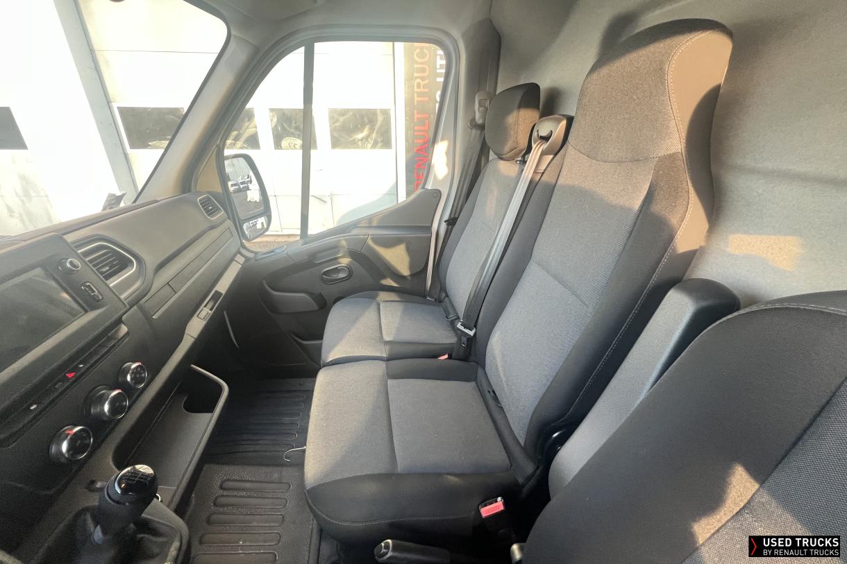 Renault Master 136
