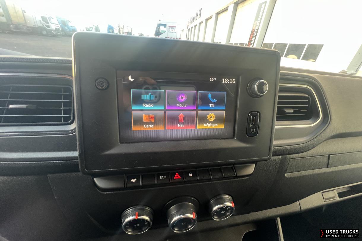 Renault Master 136