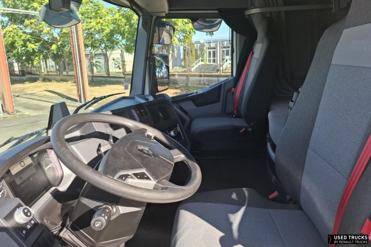 Renault Trucks T 440