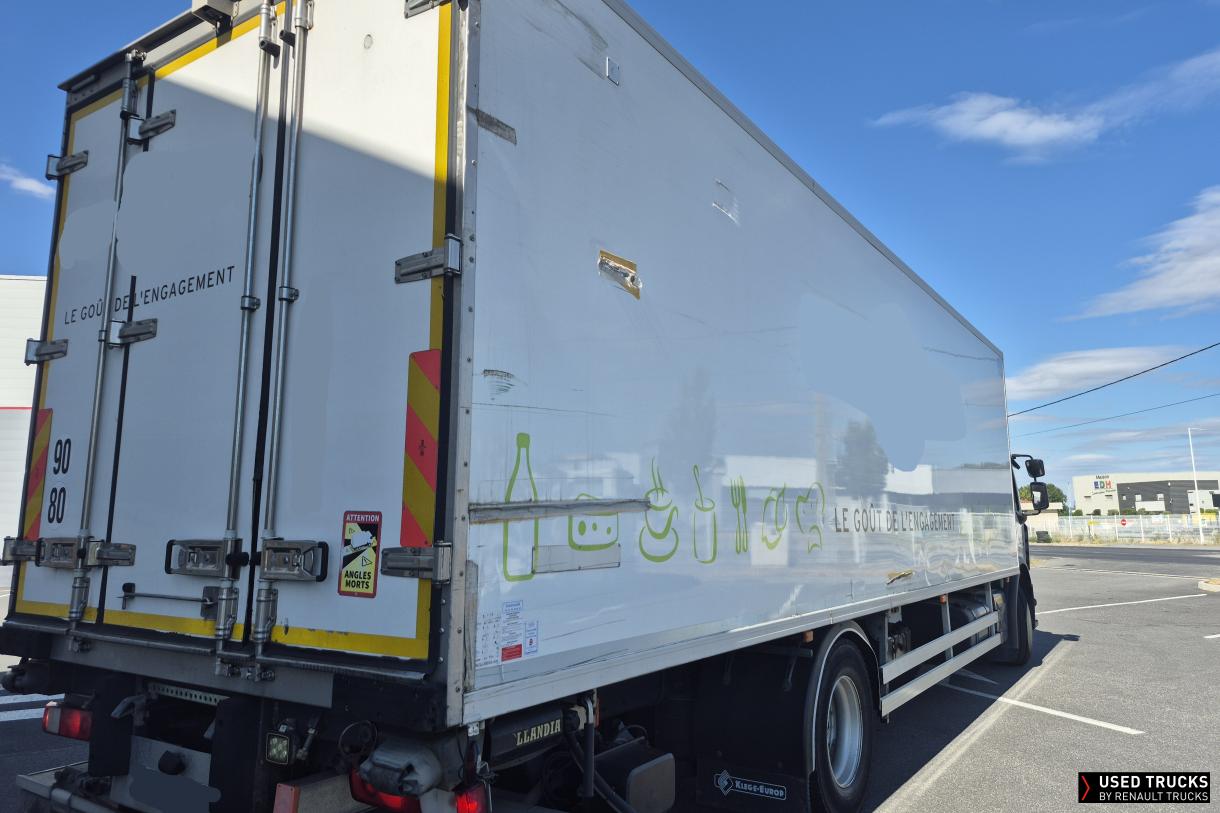 Renault Trucks D Wide 320