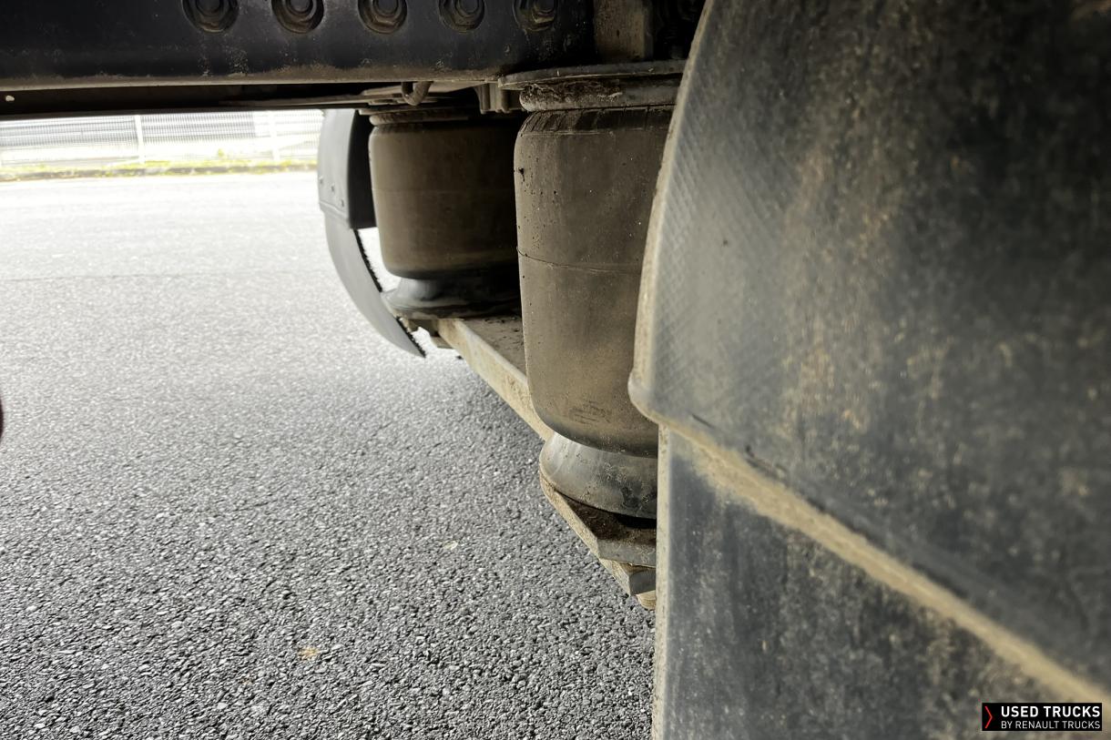 Renault Trucks D 240