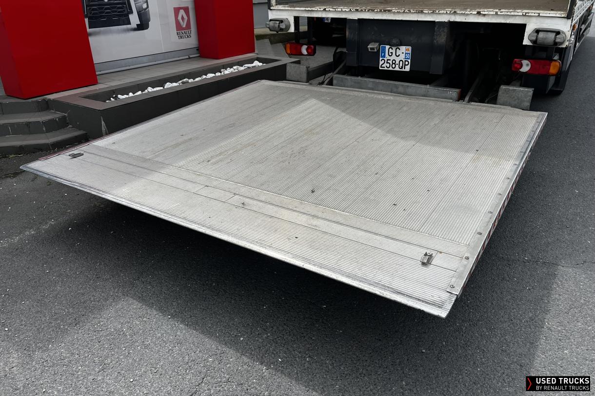 Renault Trucks D 240