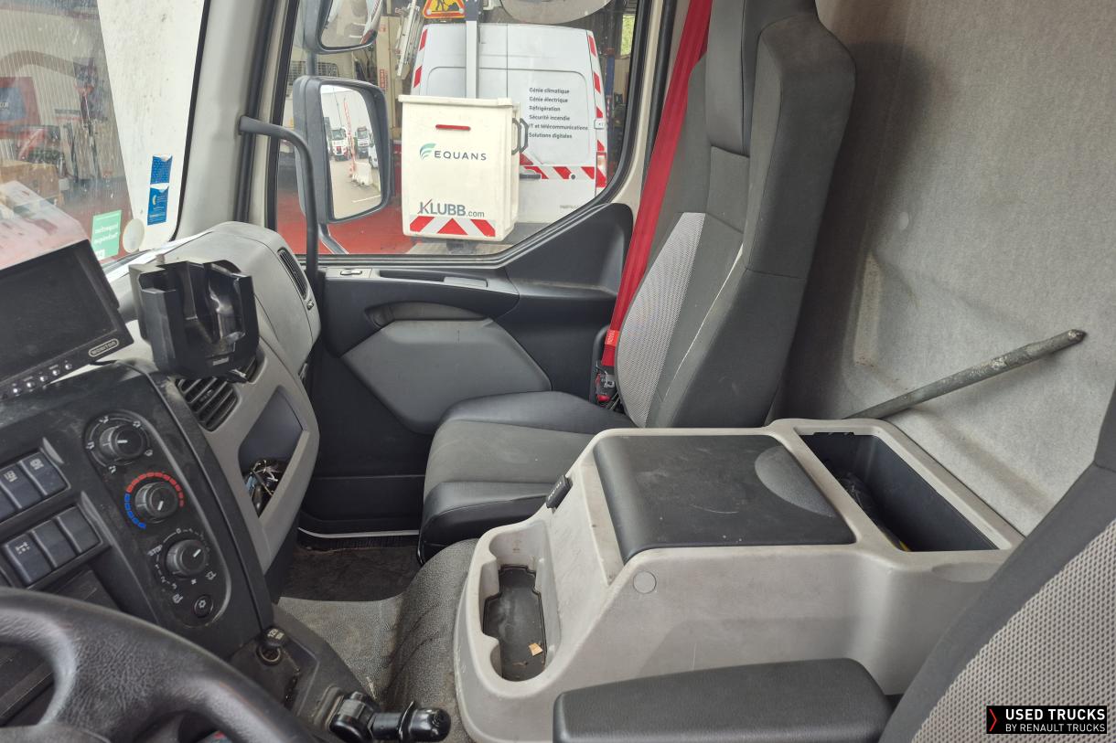 Renault Trucks D 240