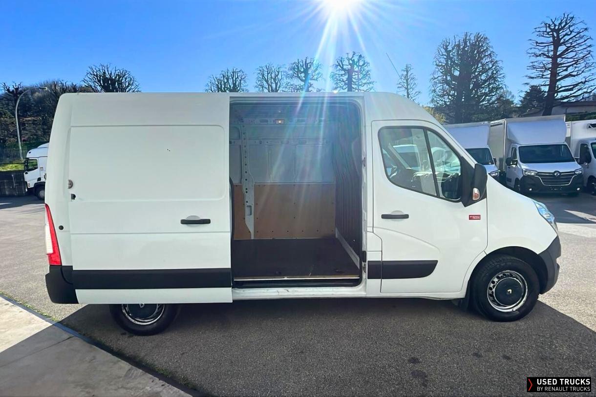 Renault Trucks Master 145