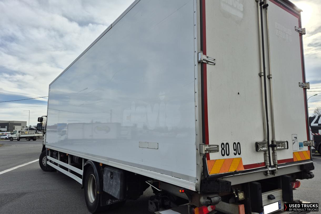 Renault Trucks D Wide 320