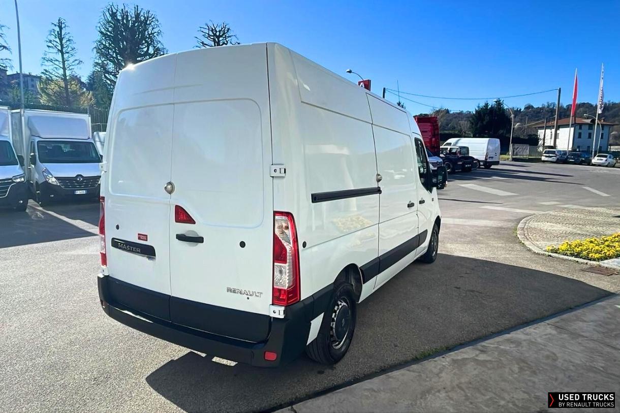 Renault Trucks Master 145