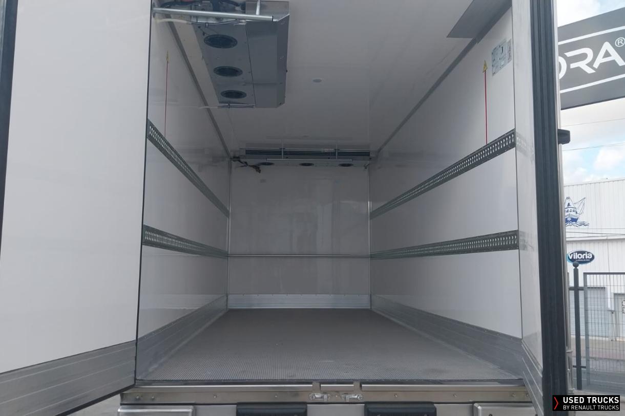 Renault Trucks D Wide 280