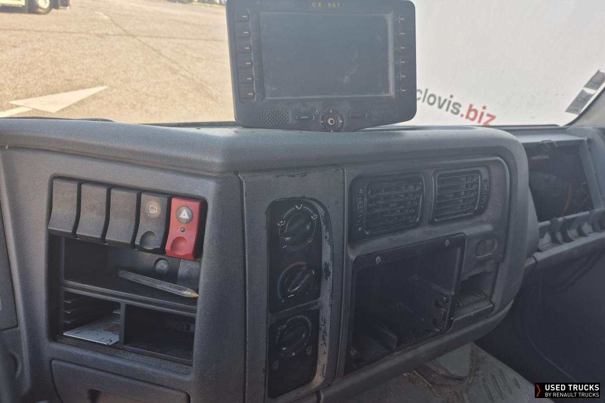 Renault Trucks Premium 180