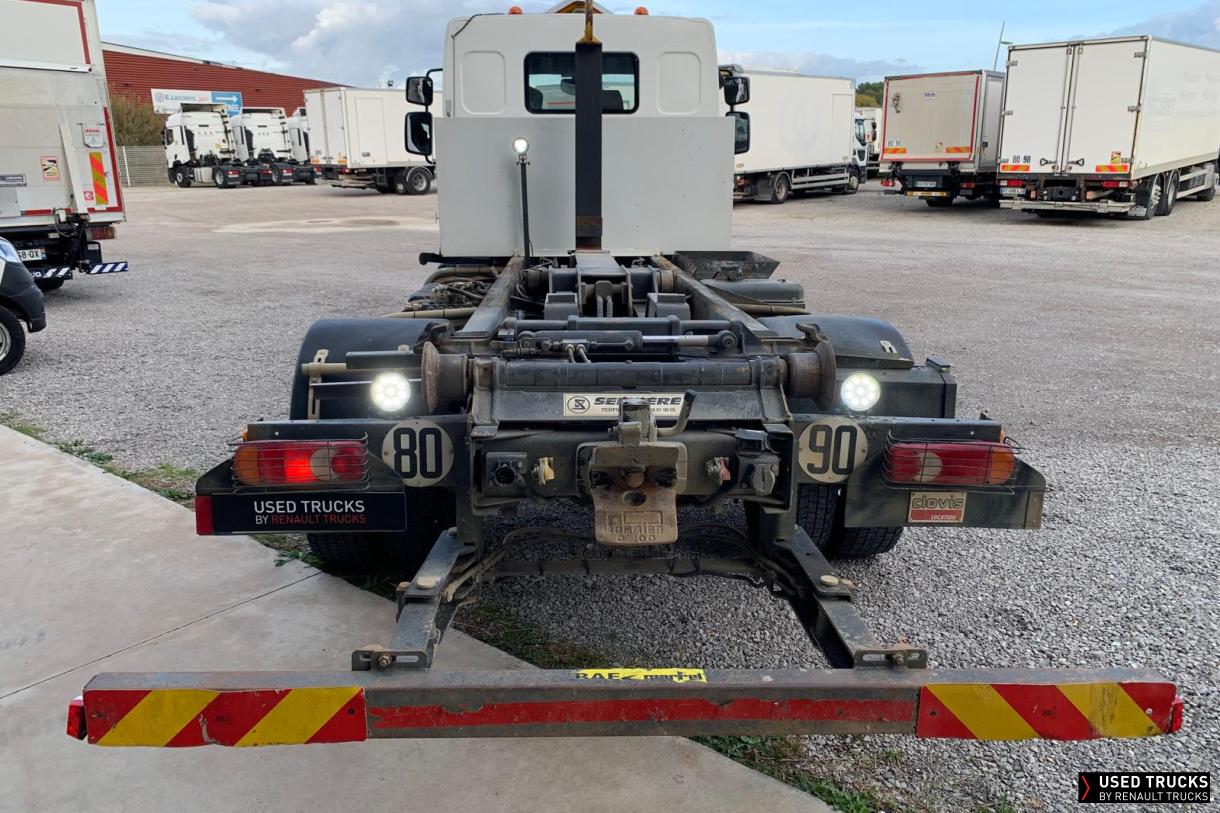 Renault Trucks D 240