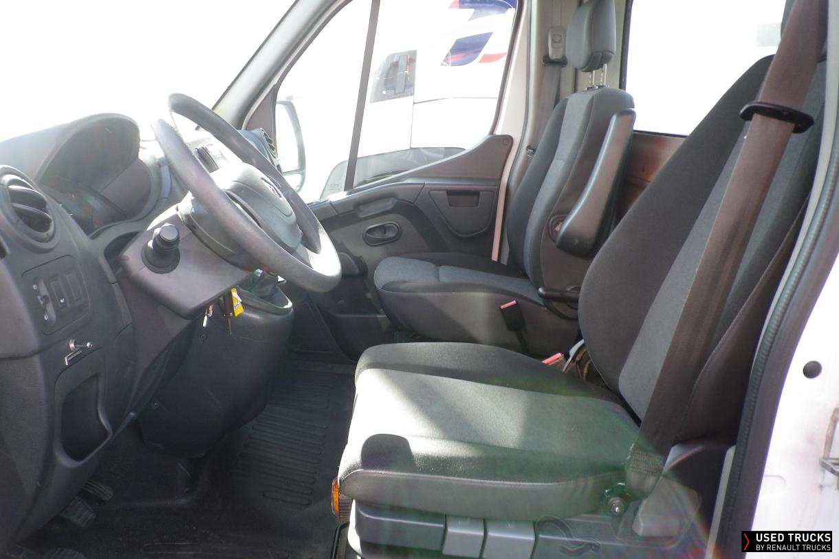 Renault Trucks Master 130