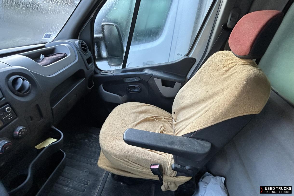 Renault Trucks Master 135