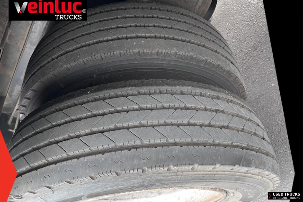 Renault Trucks Premium Route 460