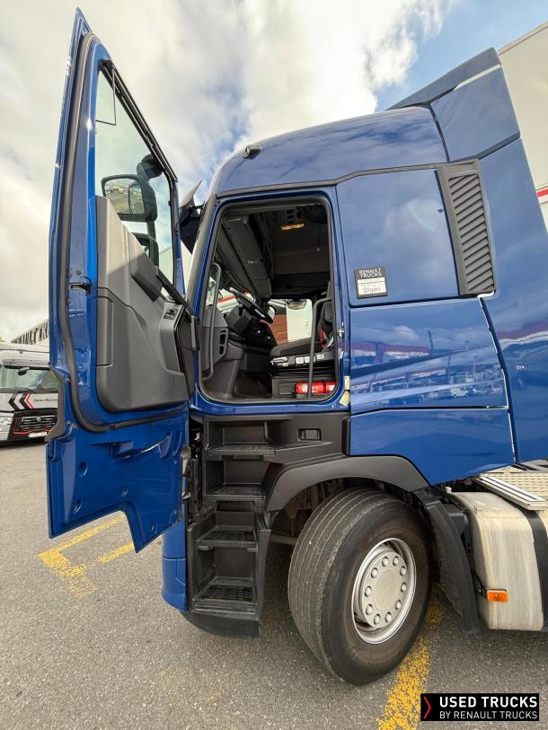 Renault Trucks T High 