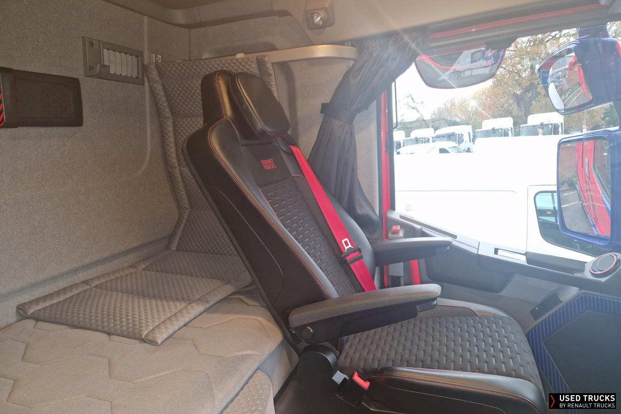 Renault Trucks T High 