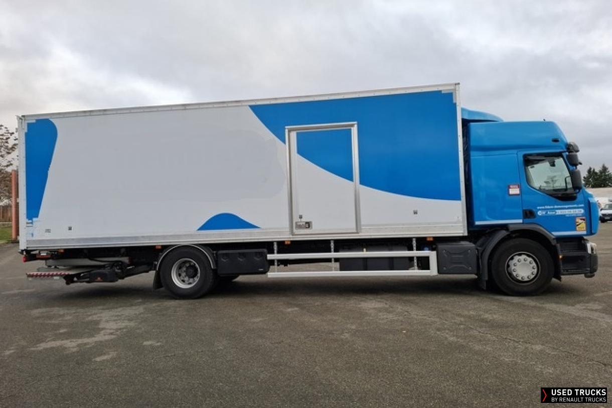 Renault Trucks D Wide 320