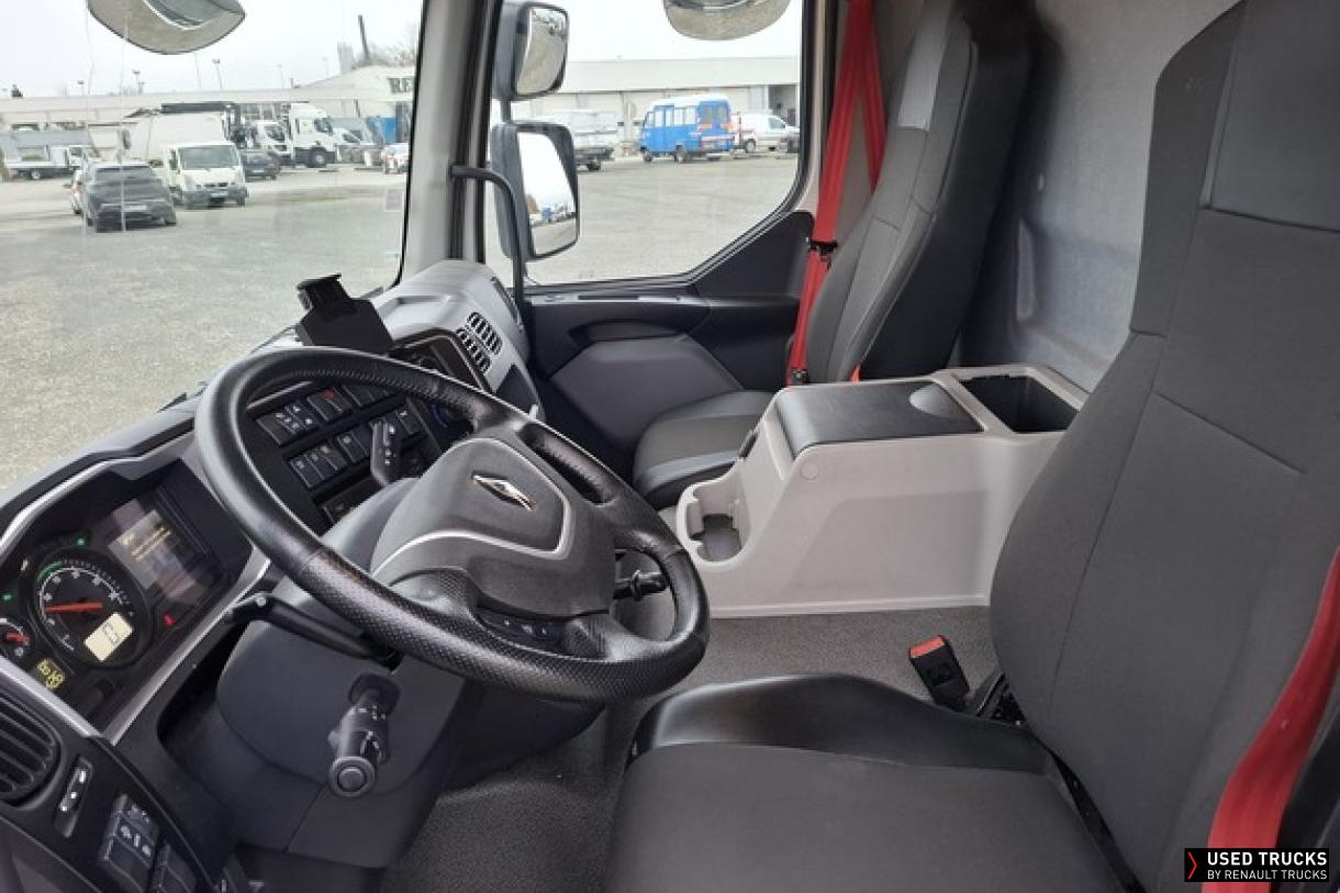 Renault Trucks D 240