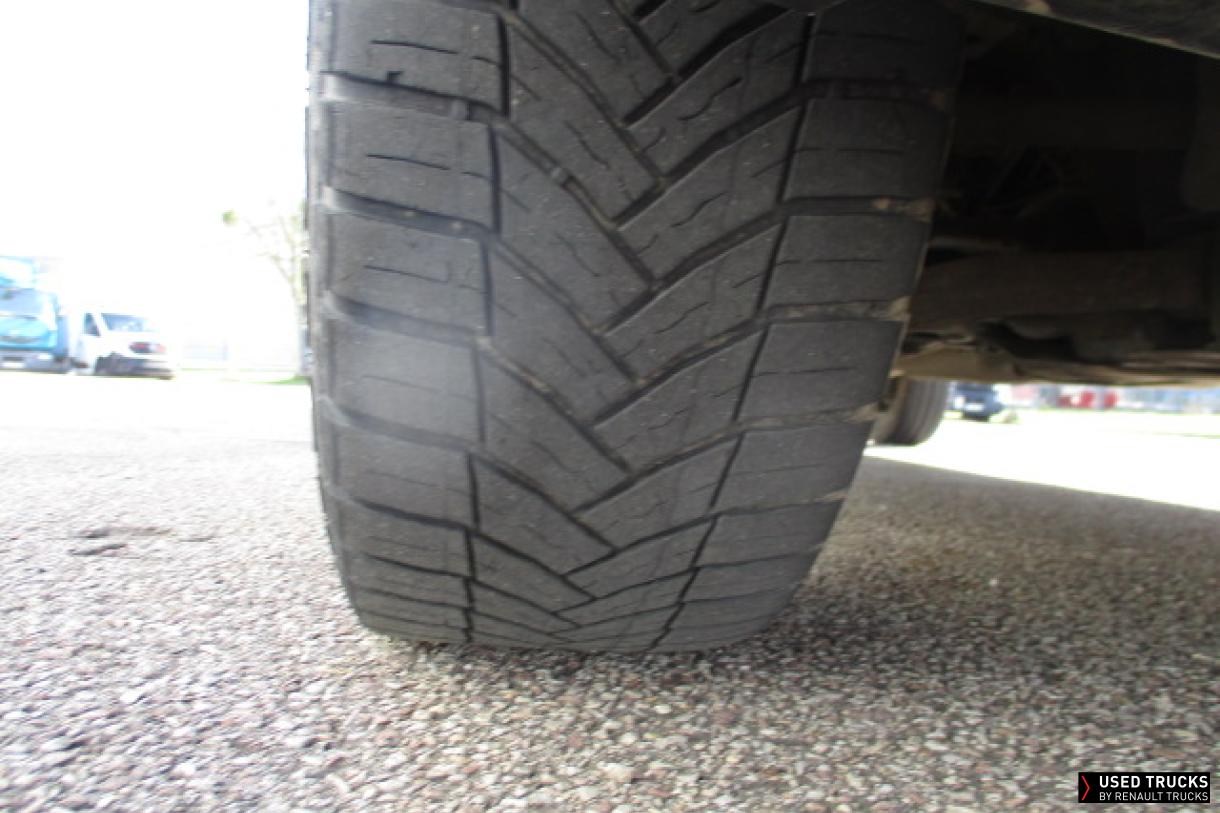 Renault Trucks Master 170