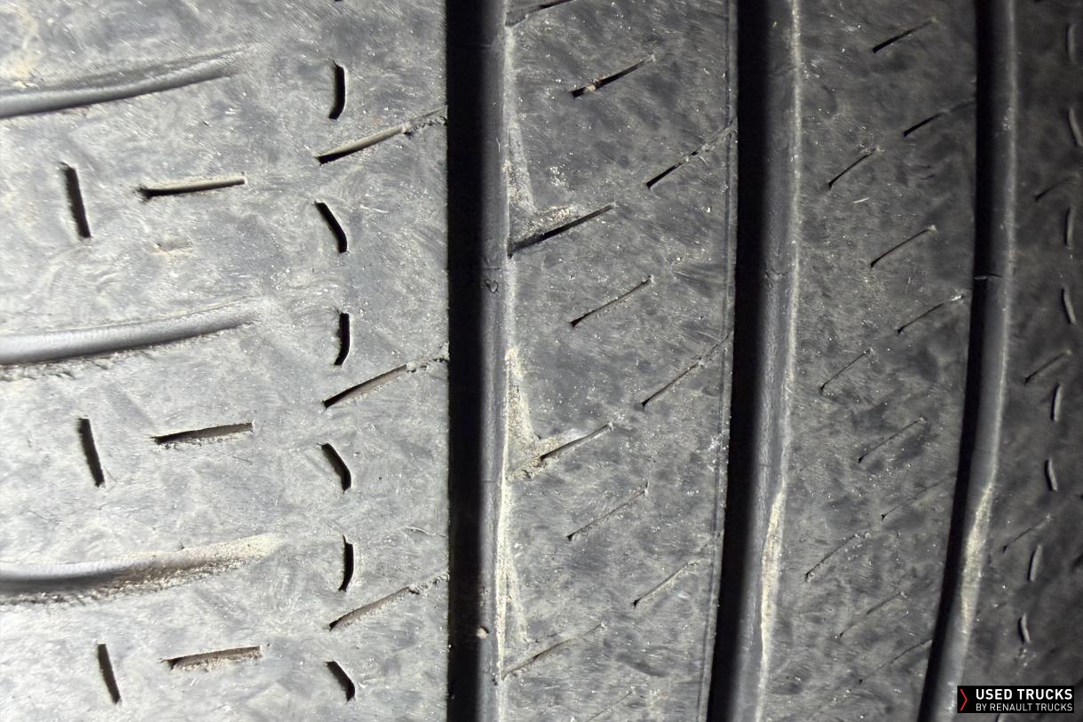 Renault Trucks Master 145