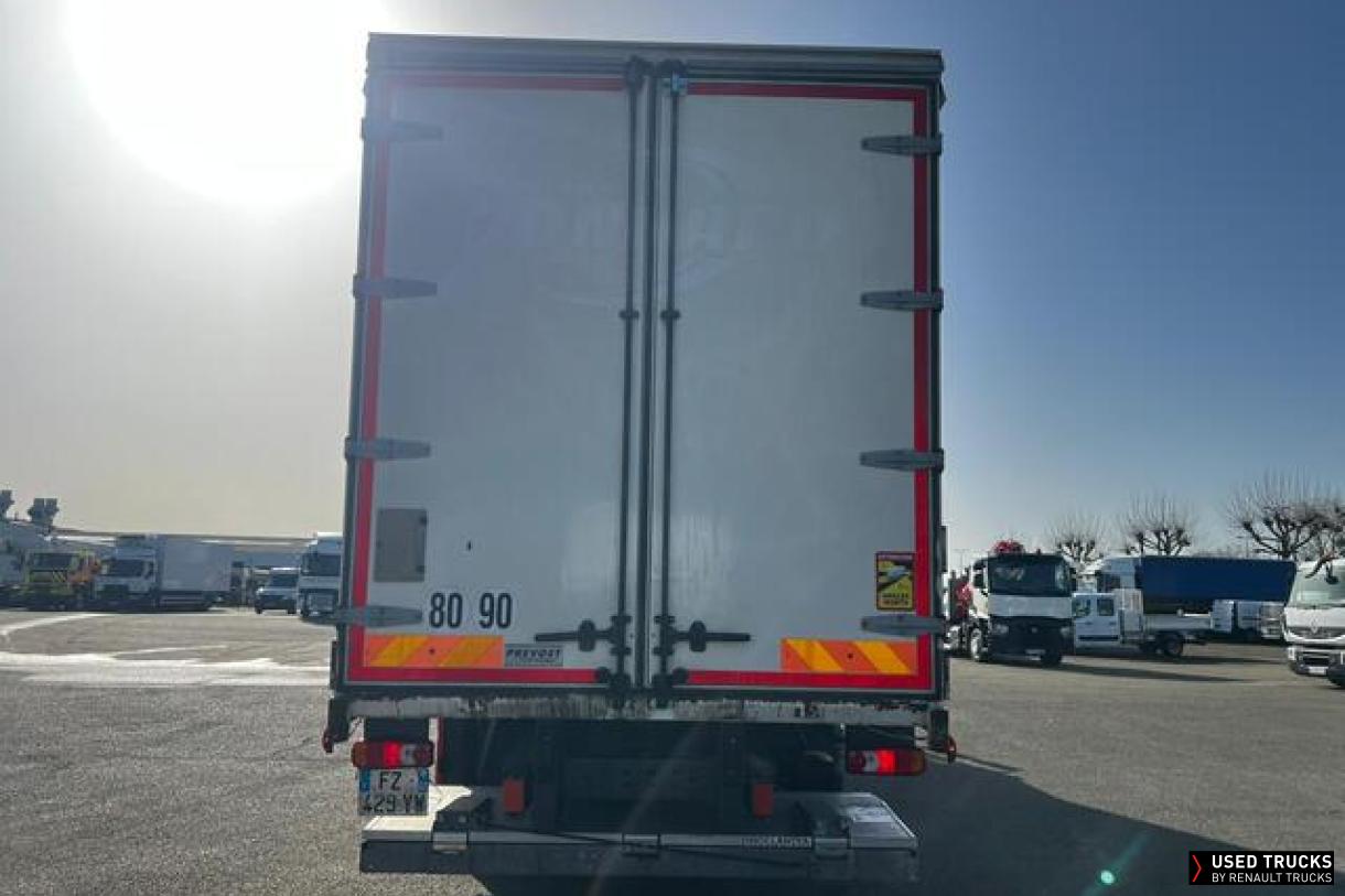 Renault Trucks D Wide 320