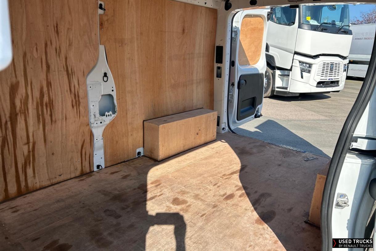 Renault Trucks Trafic 130