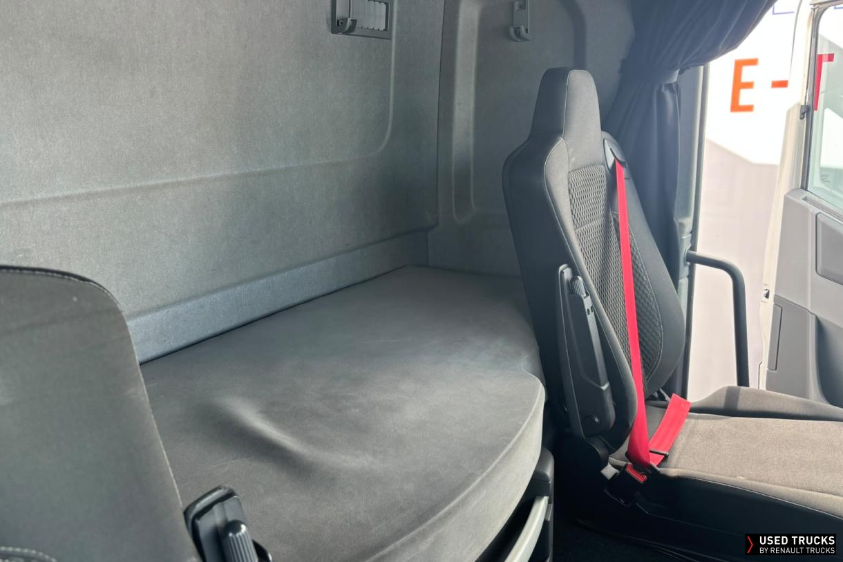 Renault Trucks T 440