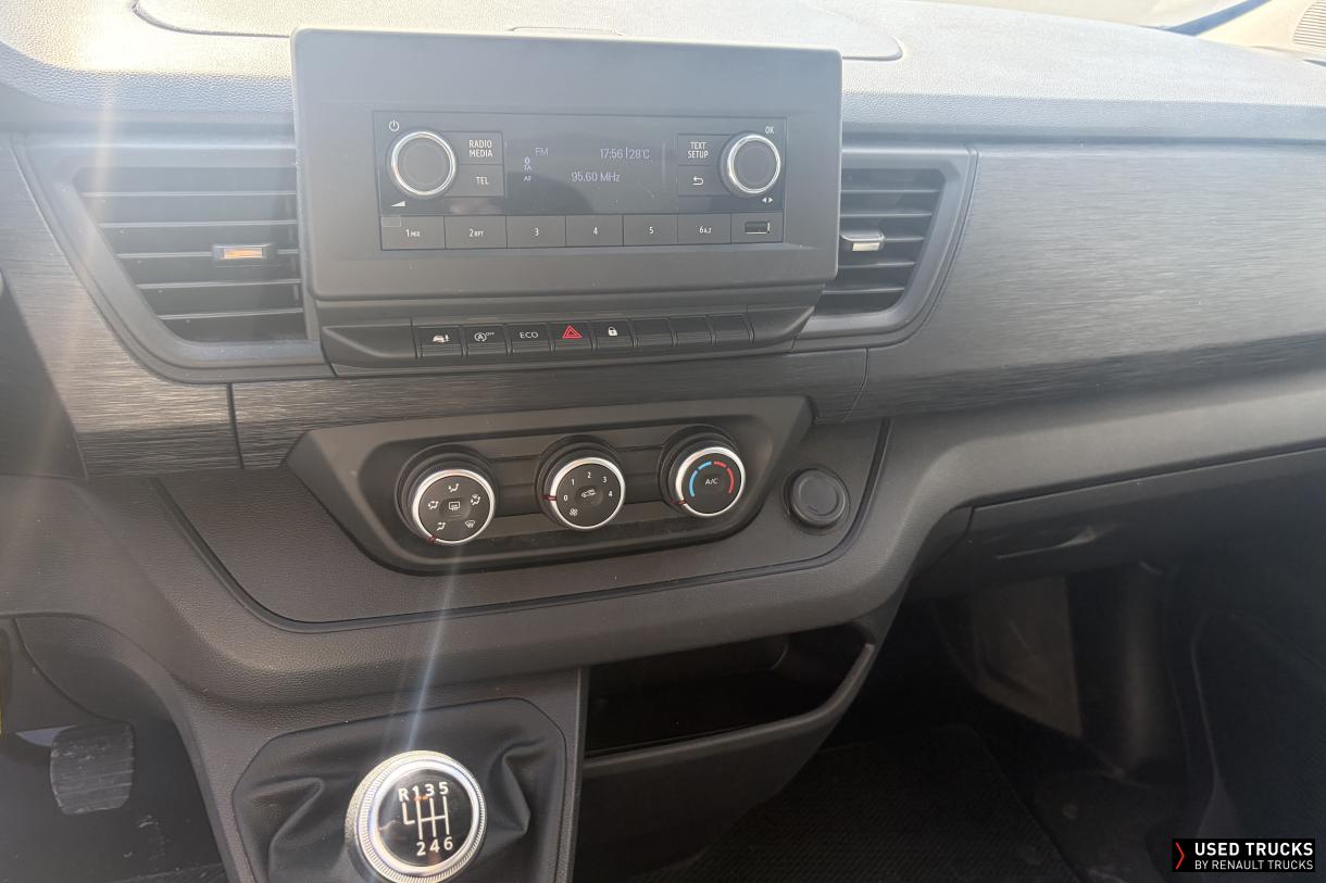 Renault Trafic 130