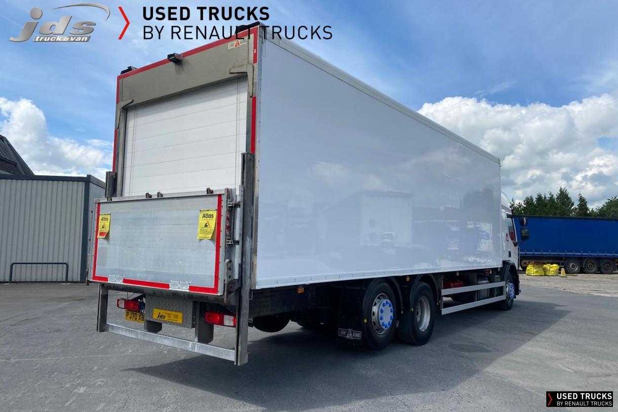 Renault Trucks D Wide 320