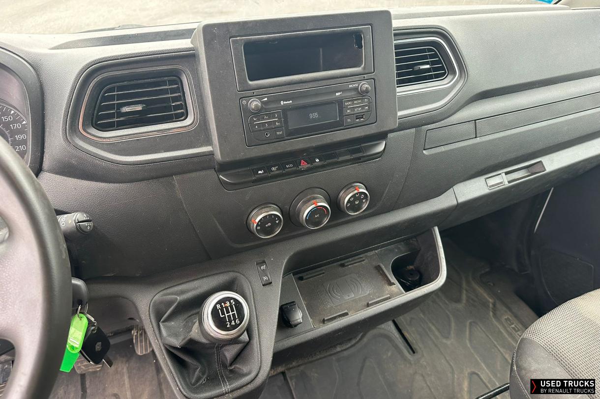 Renault Trucks Master 145
