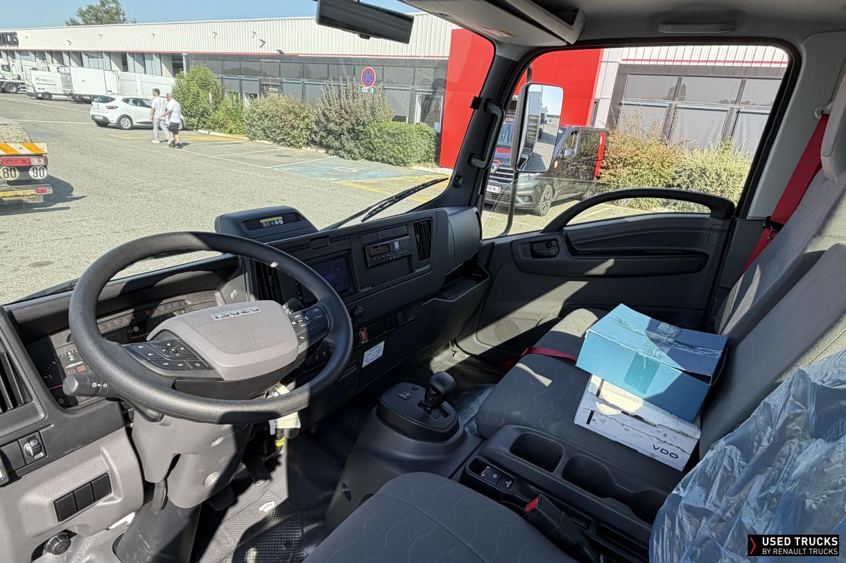 Isuzu M30 190