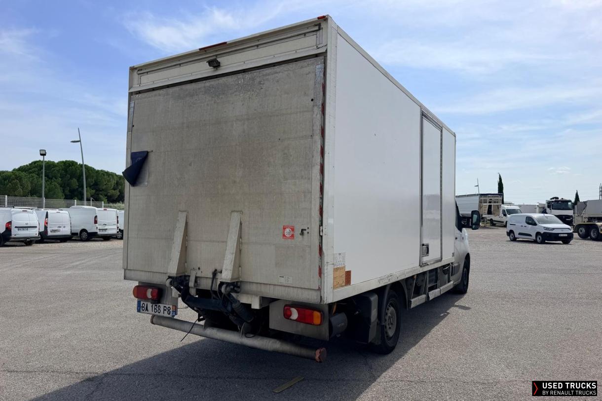 Renault Trucks Master 145
