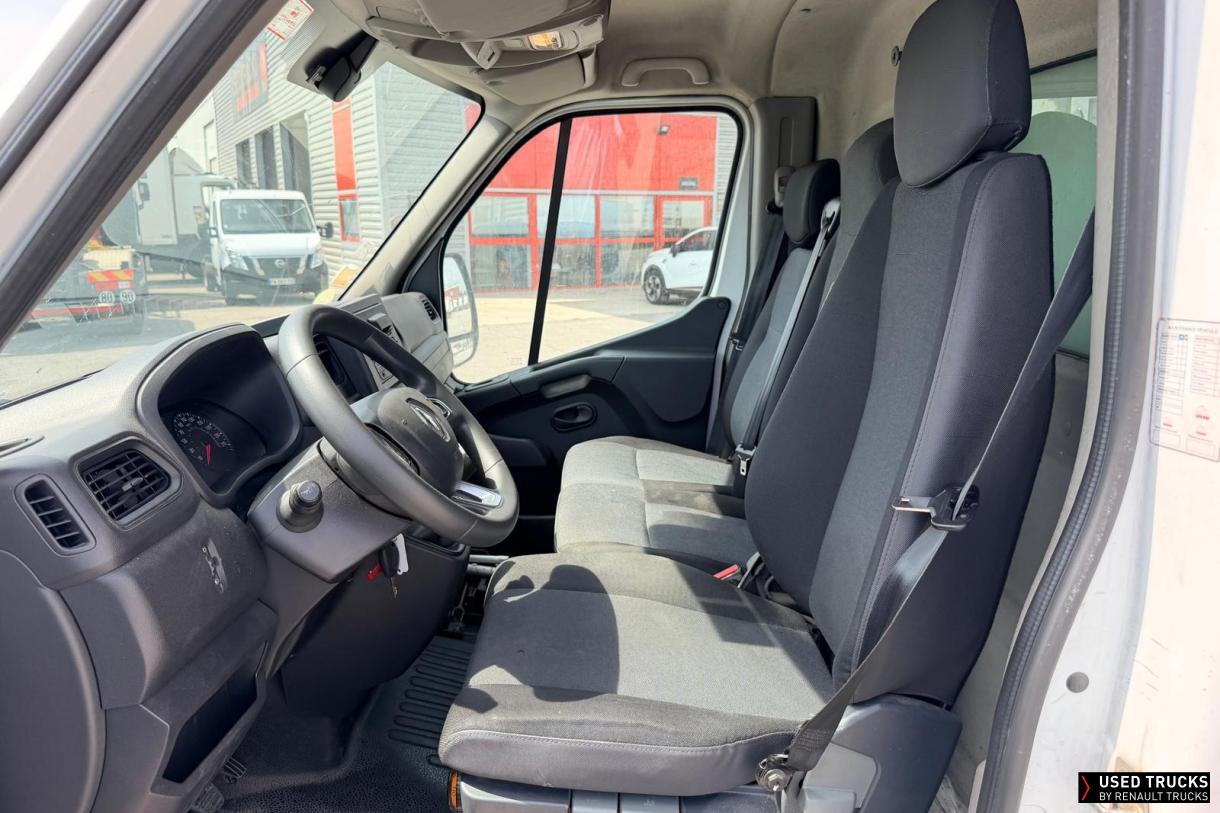 Renault Trucks Master 145