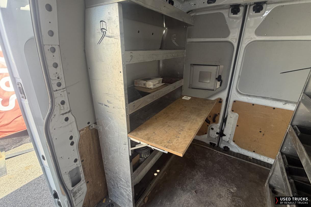 Renault Trucks Master 145