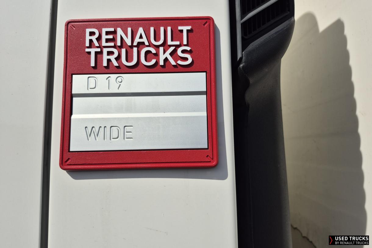 Renault Trucks D Wide 320