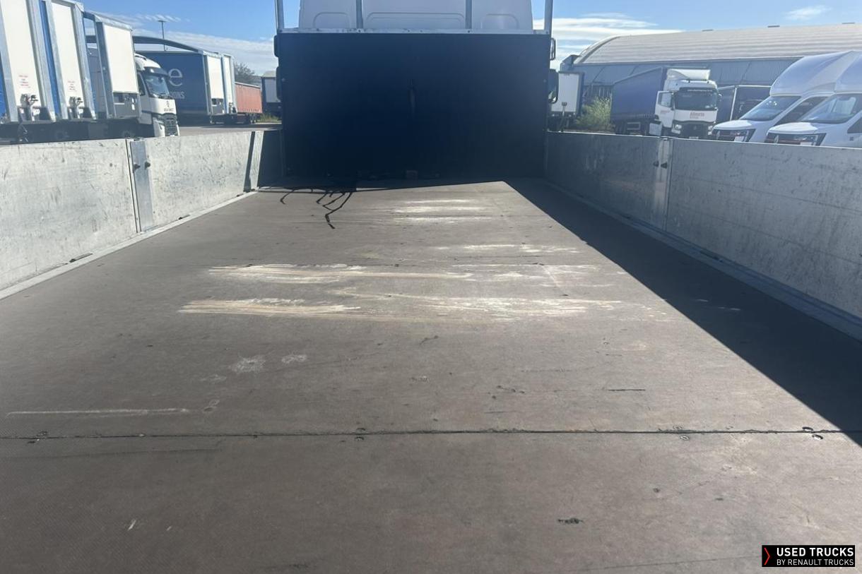 Renault Trucks D 210