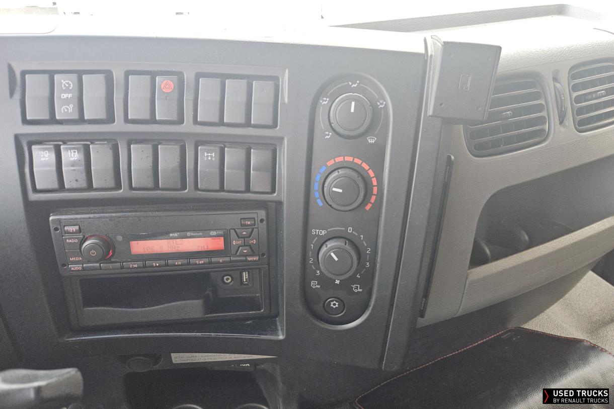 Renault Trucks D Wide 320