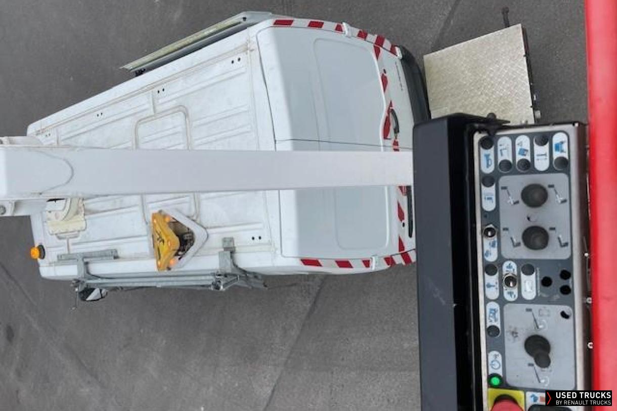 Renault Trucks Master 145