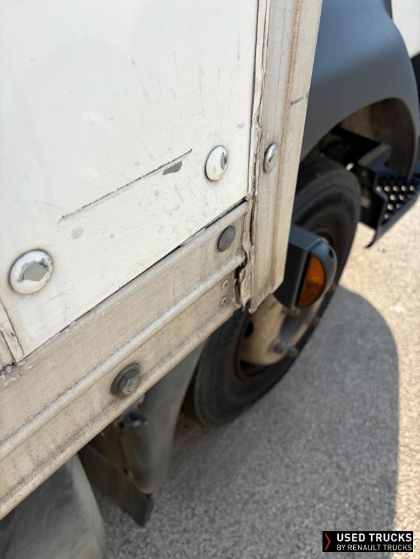 Renault Trucks D 240
