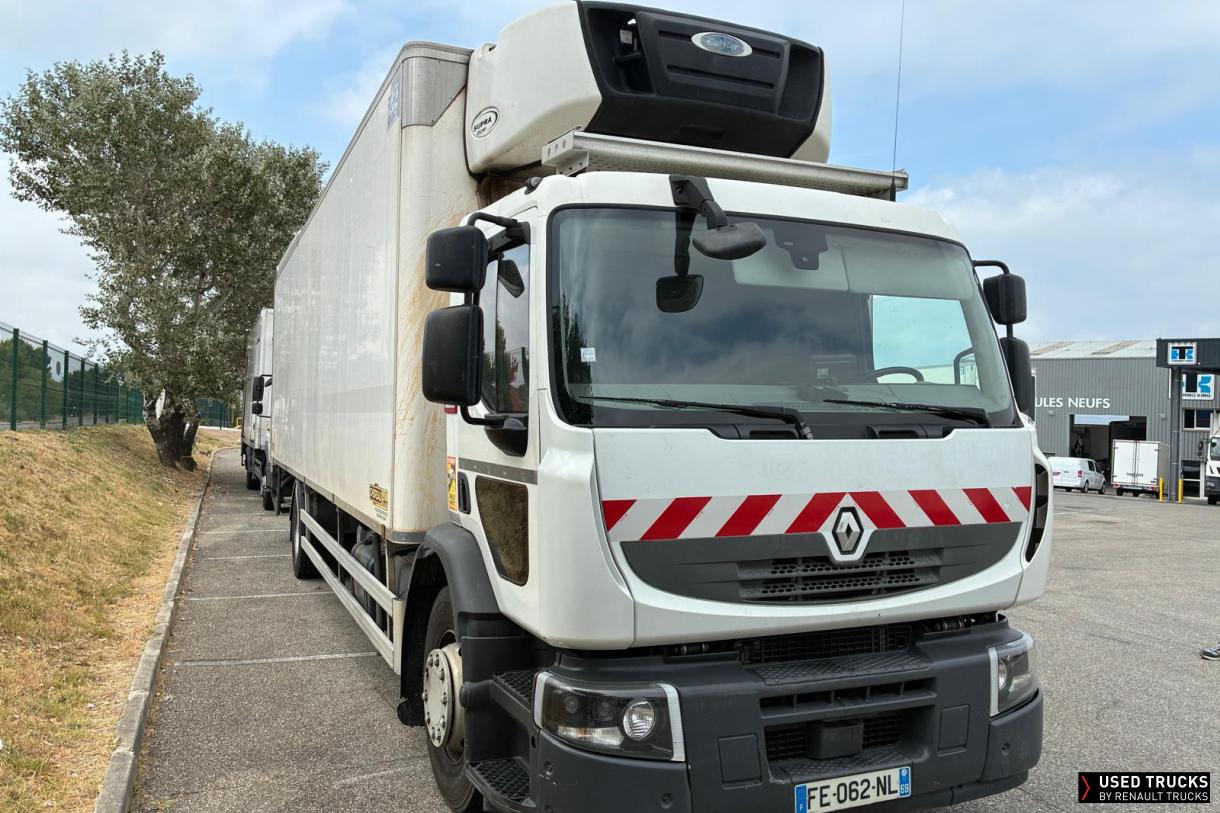 Renault Trucks D Wide 320