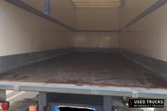 Renault Trucks D
                                          240