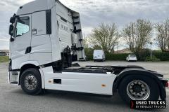 Renault Trucks T High
                                          520