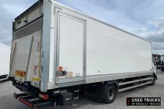 Renault Trucks D
                                          240