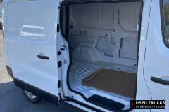 Renault Trucks Trafic
                                          130