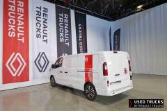 Renault Trucks Trafic
                                          